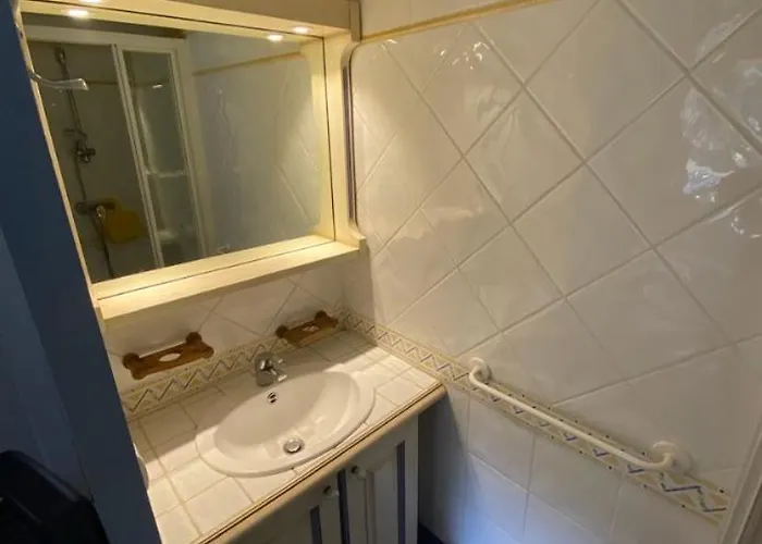 4 Etoiles Port Marine *