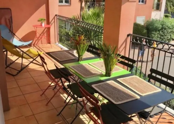 4 Etoiles Port Marine *