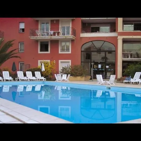 4 Etoiles Port Marine Apartmán *