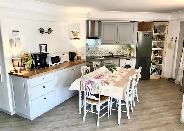 4 Etoiles Port Marine